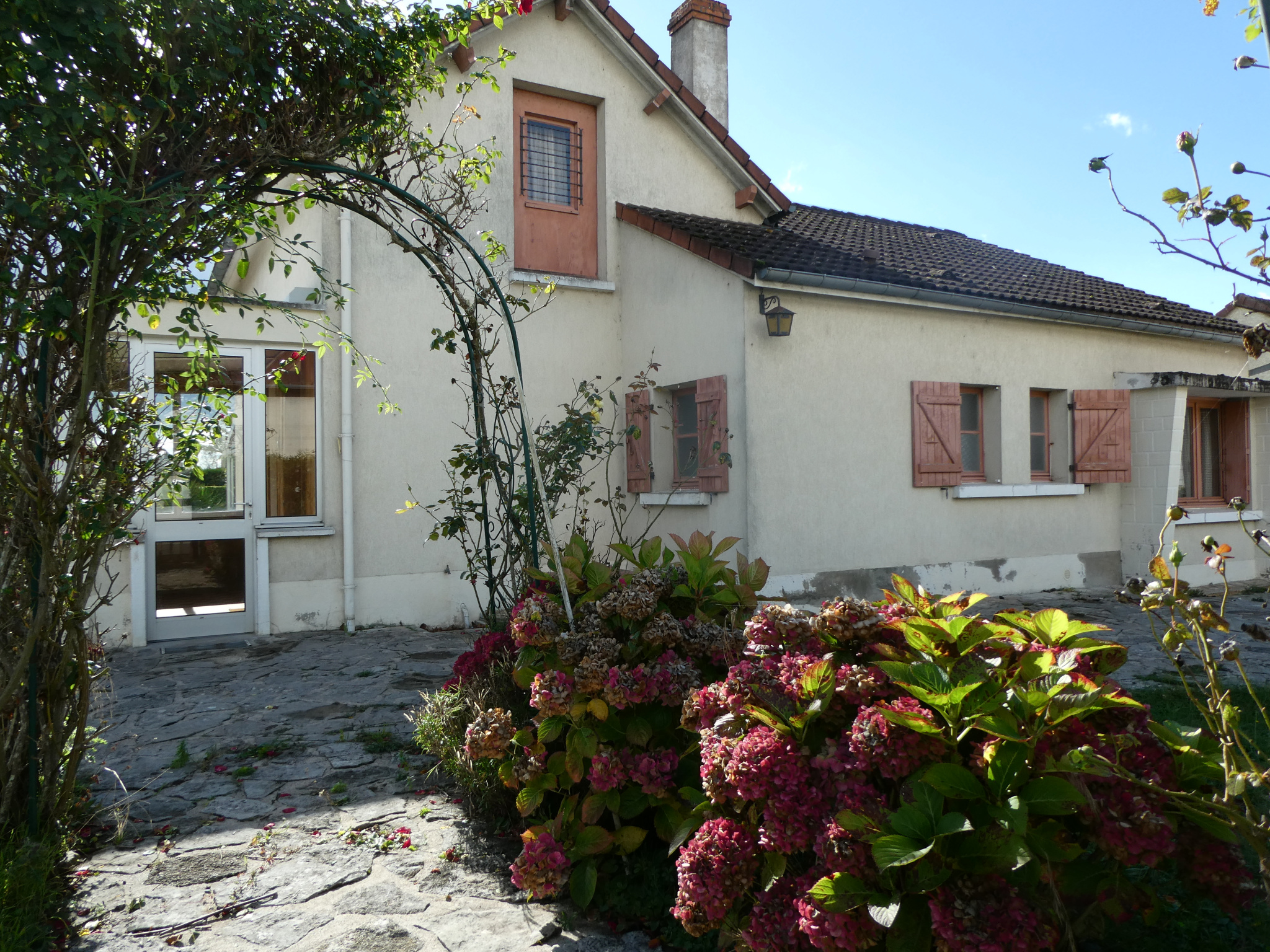 Photo 2